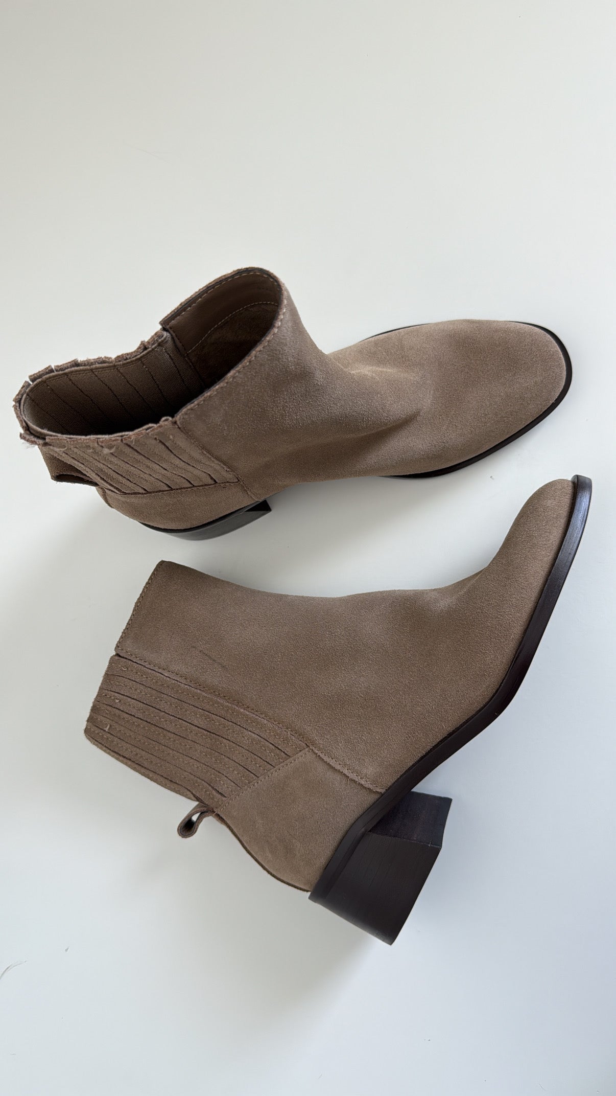 Dolce Vita Linny Suede Booties