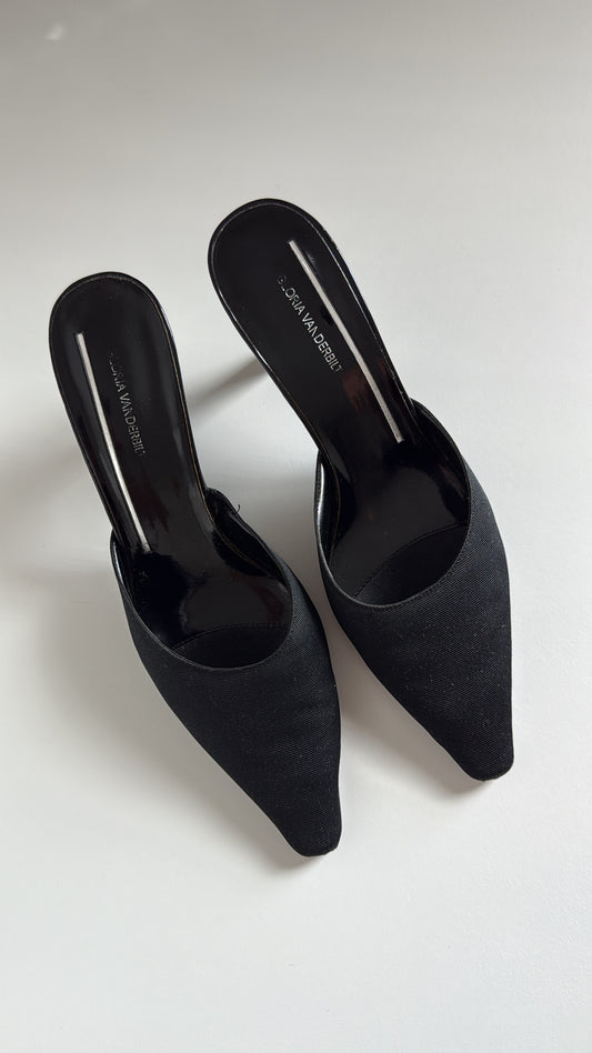 Black Pointed Heels
