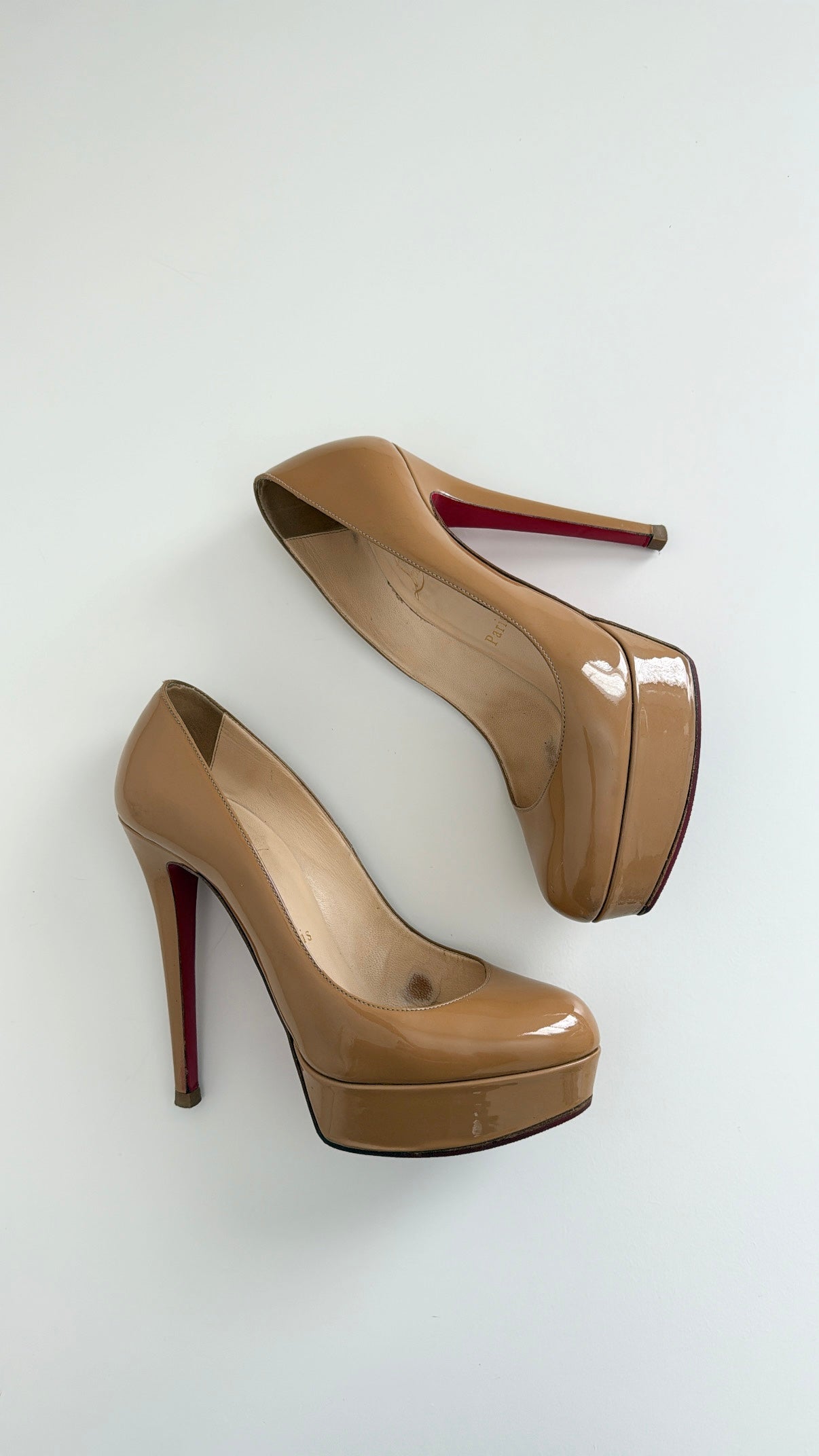 Christian Louboutin Biege Patent Leather Bianca Pumps